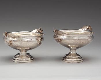 A pair of Swedish early 19th century silver bowls, marks of Lars Löfgren, Hudiksvall (1797-1853).