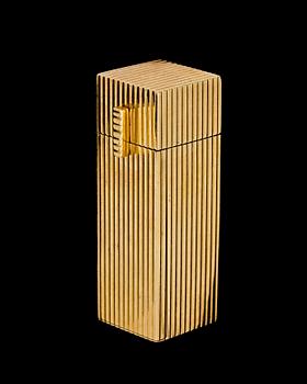 461. A 18k gold lipstick case.