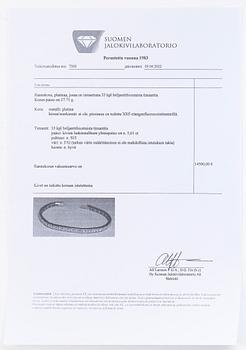 Tennisrannekoru, platinaa, briljanttihiottuja timantteja yhteensä n. 5.61 ct. Todistuksella.