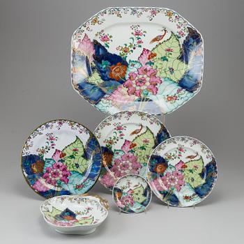 A part 'Tobacco Leaf' porcelain dinner and coffee service, Mottahedeh Collection, 20th century (47 pieces).