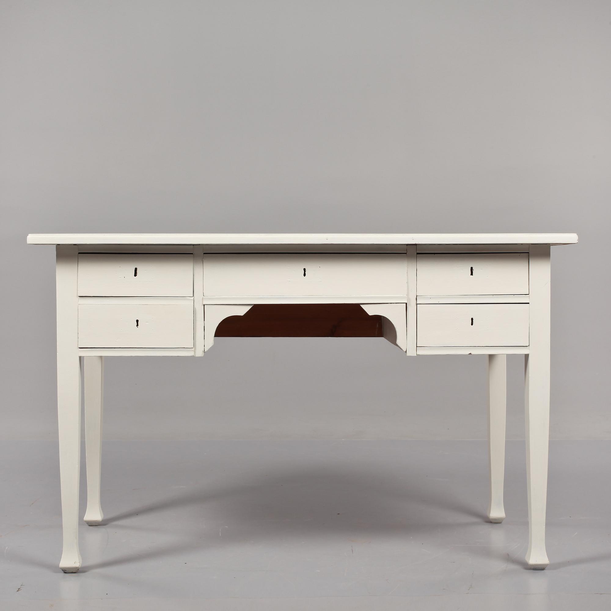 SKRIVBORD, omkring 1900-talets mitt.