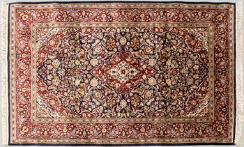 Matta orientalisk old silke 189x113 cm.