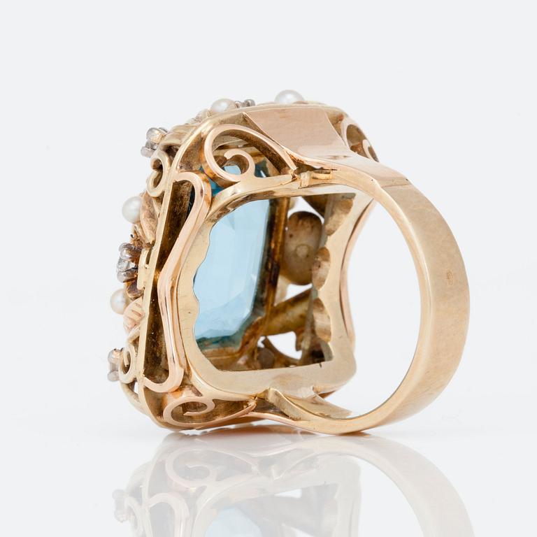 A circa 16.00 ct aquamarine, old-cut diamond and seedpearl ring.