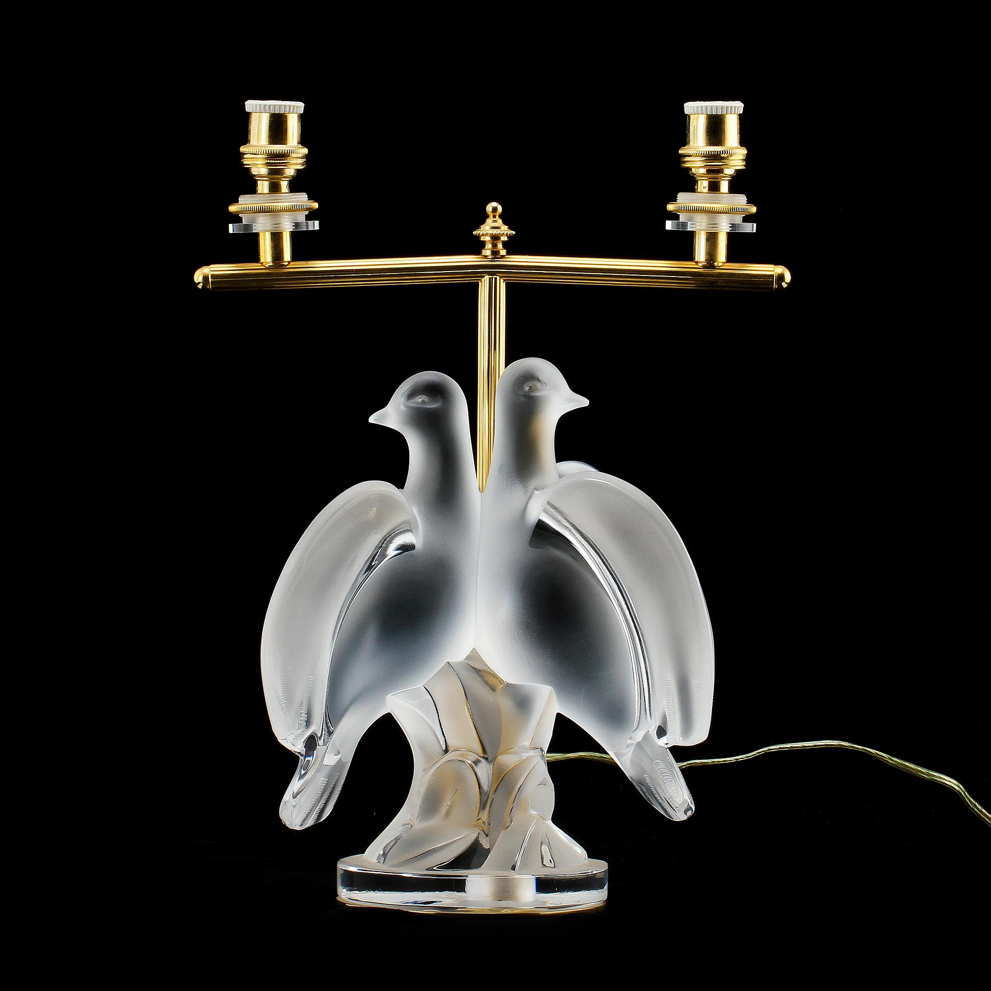 BORDSLAMPA, glas, Lalique, sign "Lalique R  France".