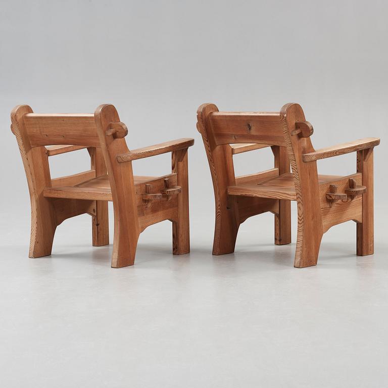 A pair of David Rosén pine easy chairs 'Berga', Nordiska Kompaniet, Sweden 1940's.
