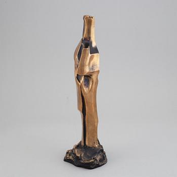 A signed bronze sculpture by Pipin Henderson.