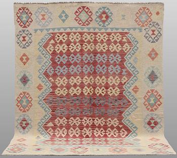 A Kilim rug, approx. 238 x 178 cm.