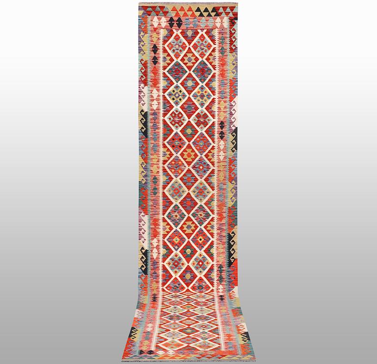 A runner, Kilim, ca 463 x 82 cm.