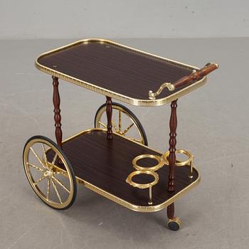 SERVERINGSVAGN, 1900-talets andra hälft.