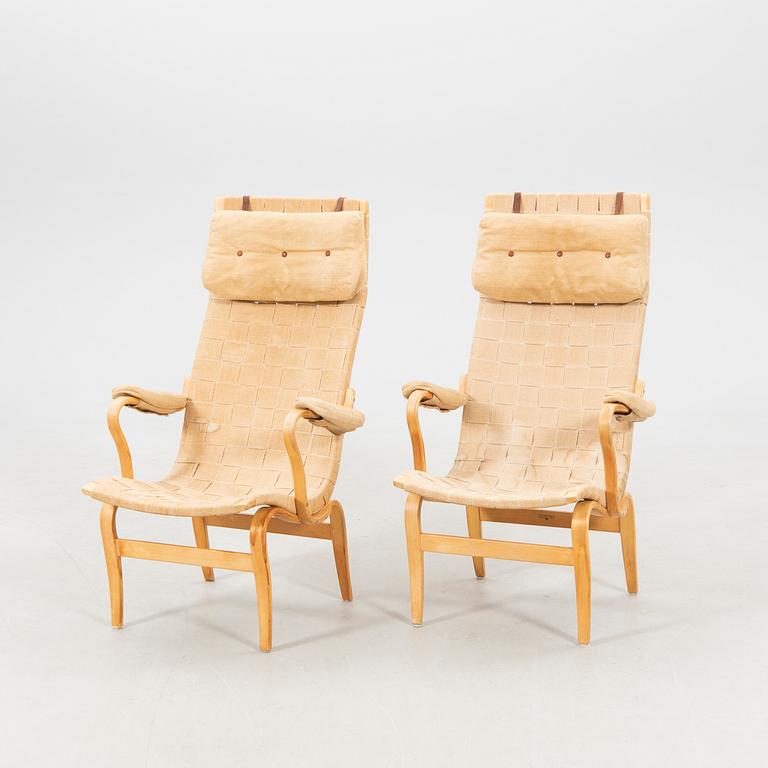 Bruno Mathsson, a pair of "Eva high" armchairs, late 20th century.