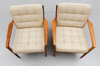 FÅTÖLJER, 1 par, "USA 75", Folke Ohlsson för Dux, 1900-talets andra hälft.