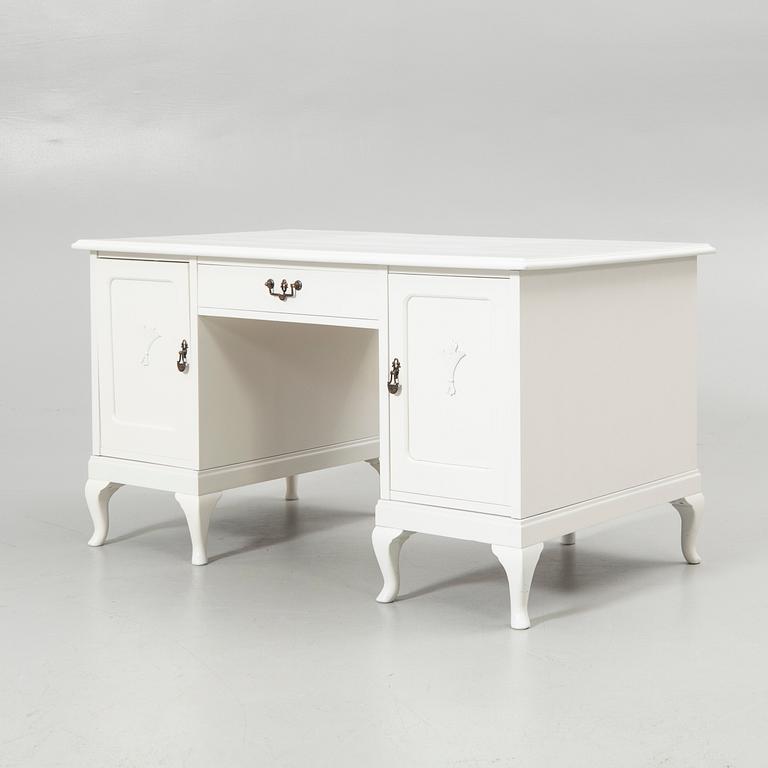 Desk, 20th century.