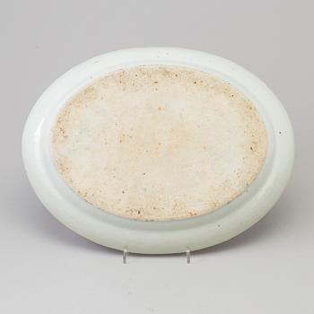 TERRINFAT, porslin. Kanton, Qingdynastin, 1800-tal.