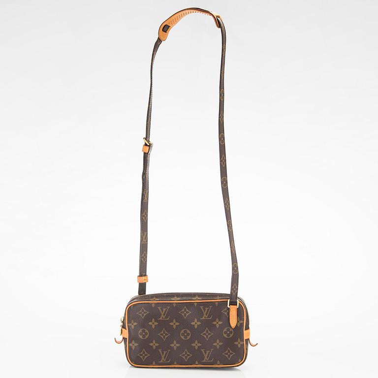 Louis Vuitton, a Monogram Canvas 'Marly Bandoulière' bag.