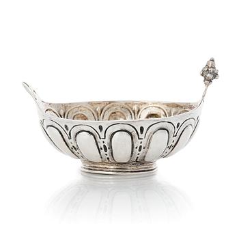 153. A Swedish 18th century silver brandy-bowl, mark of Peter Pemmer, Sala (1716-1725).