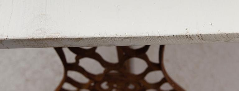 TRÄDGÅRDSBORD, 1900-talets första hälft.