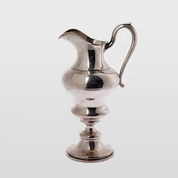 VINKANNA, silver, otydliga stämplar. Vikt 587 g.