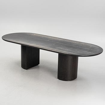 Space Copenhagen, matbord, "Moon", GUBI, Danmark.