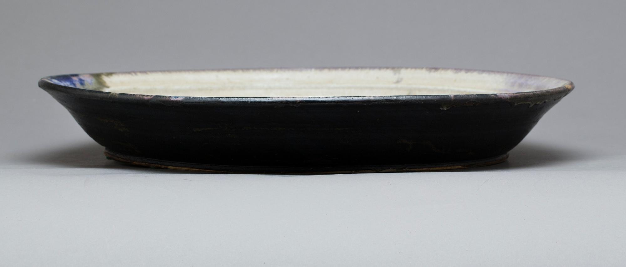 FAT, keramik. Carl Cunningham-Cole. Signerad och daterad -75.