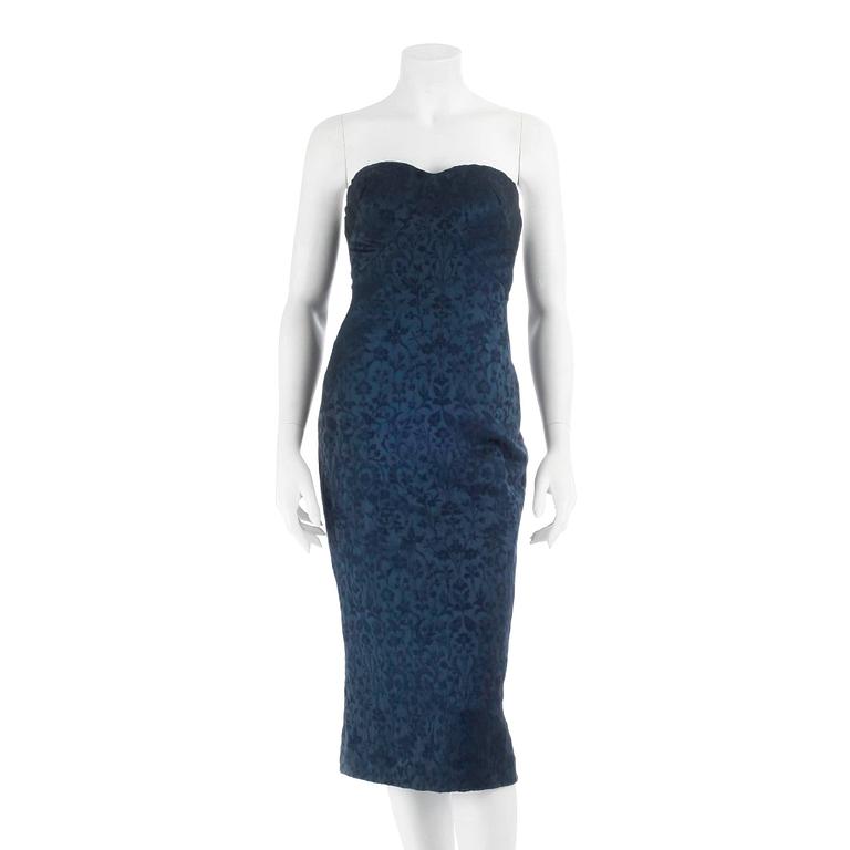 L'WREN SCOTT, a strapless dress. Size 44.