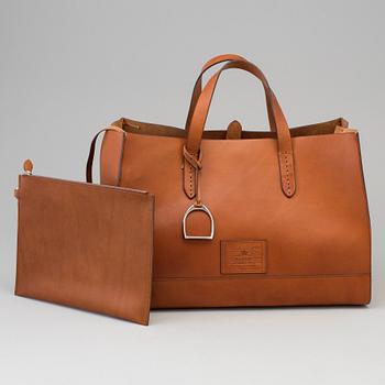 A leather proprietor bag by Ralph Lauren.