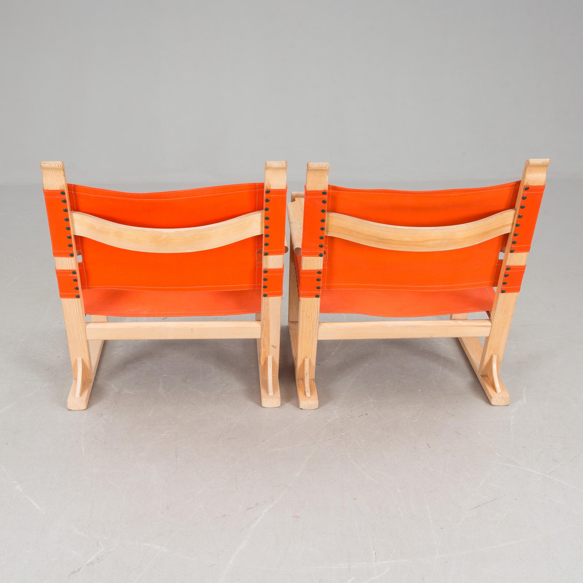 KARMSTOLAR, ett par, Keravan Puusepäntehdas/Stockmann Kervo snickerifabrik nr 286, 1900-talets andra hälft.