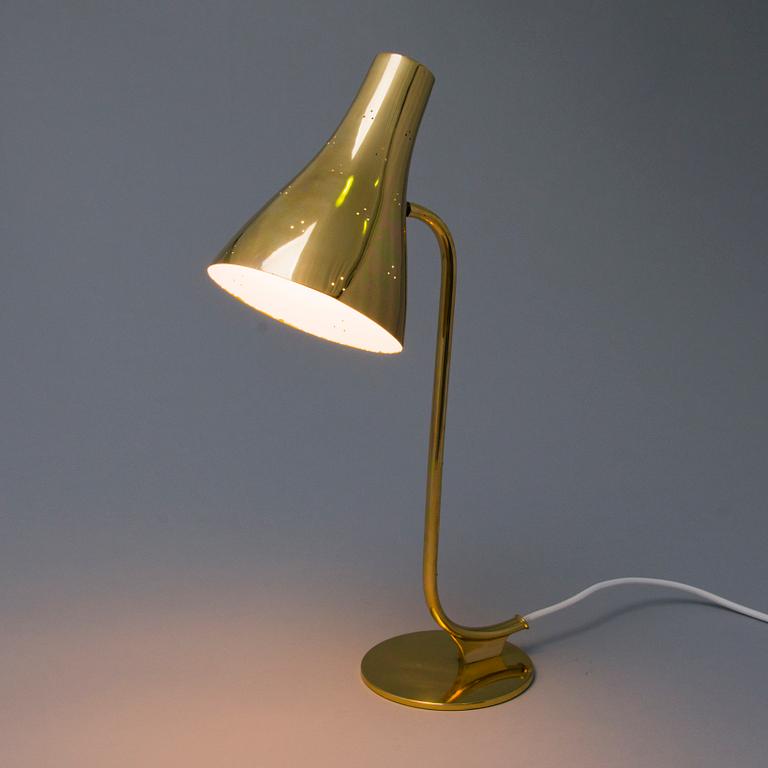 PAAVO TYNELL, a 1940's '9202' table lamp for Taito, Finland.