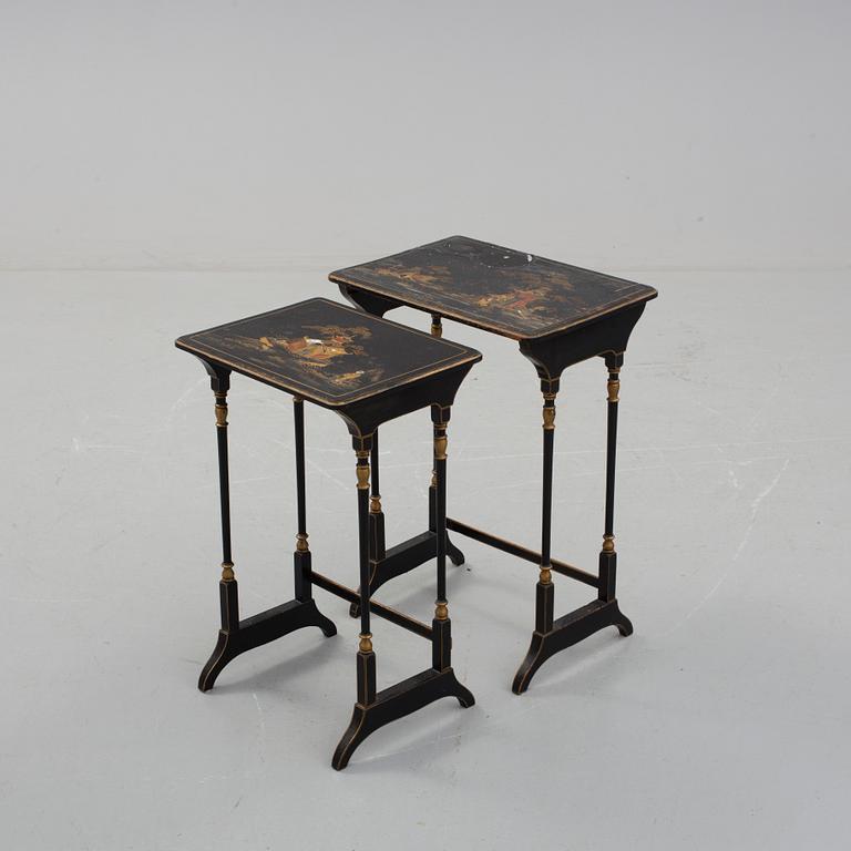 SATSBORD OCH KAKBORD, Kinesisk stil, 1900-talets första hälft.