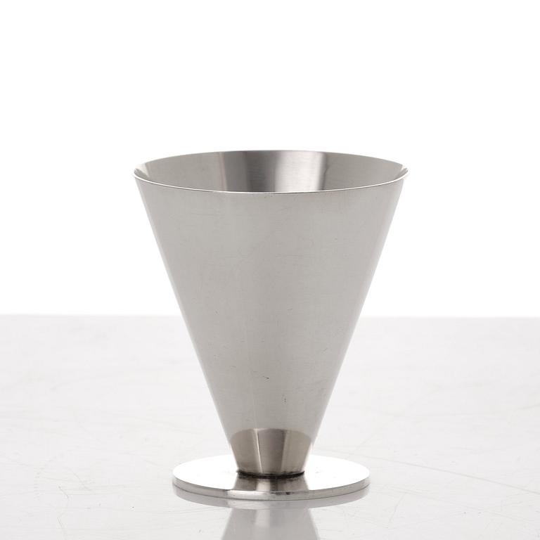 Wiwen Nilsson, a set of six sterling cocktail glasses, Lund 1933-50.