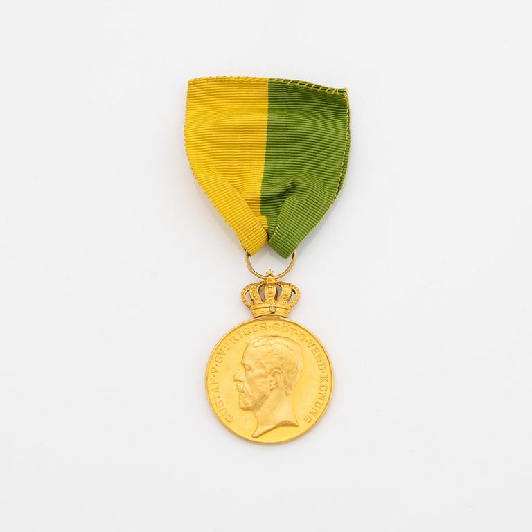 Medalj, 18 k guld, Kungliga Patriotiska Sällskapet.