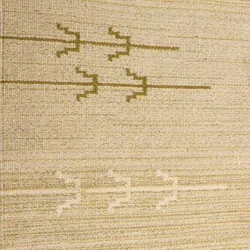 Greta Skogster-Lehtinen, a finnish flat weave carpet for Aaltosen Mattokutomo Kiikka Finland. C. 295 x 195 cm.