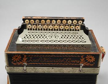 A 20th century accordion by Josef Hlaváček Louny. - Bukowskis
