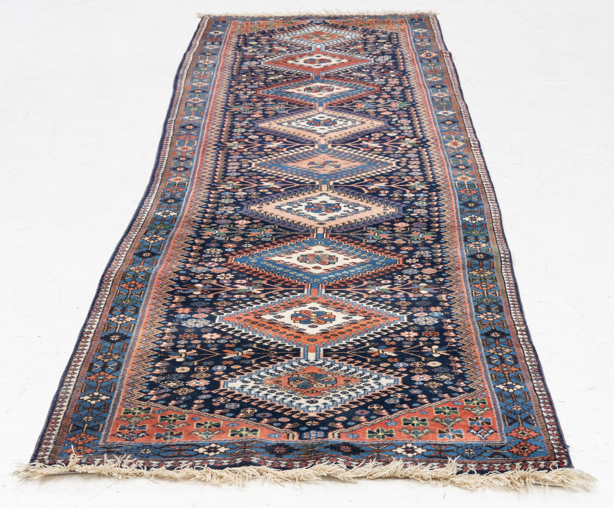 A Yallameh runner, c. 270 x 85 cm.