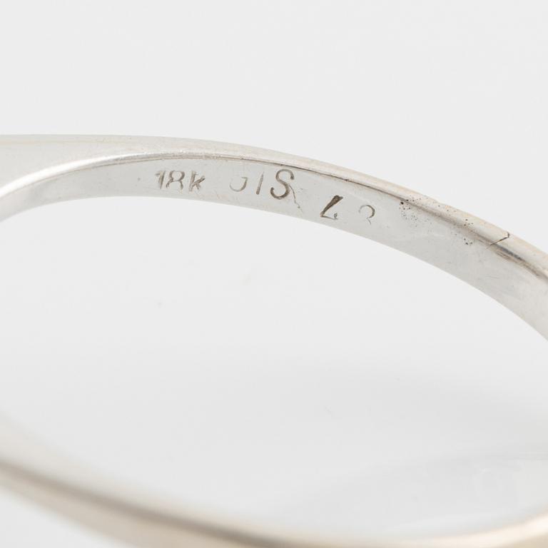 Ring med safir och briljantslipade diamanter.