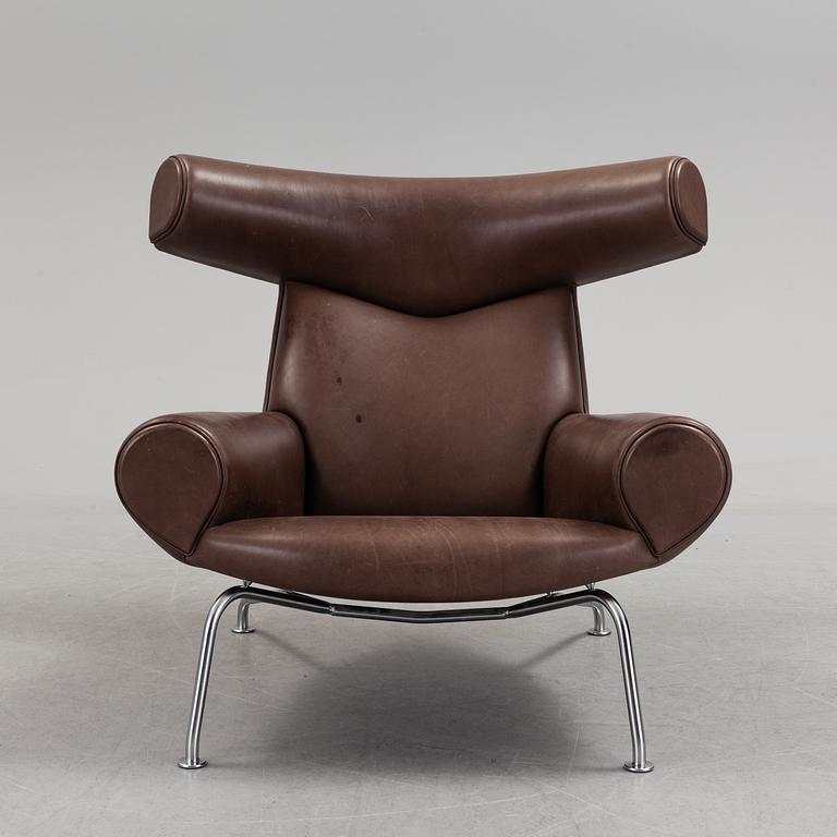 A Hans J Wegner "Ox"-Chair, Erik Jorgensen, Danmark, 21th century.