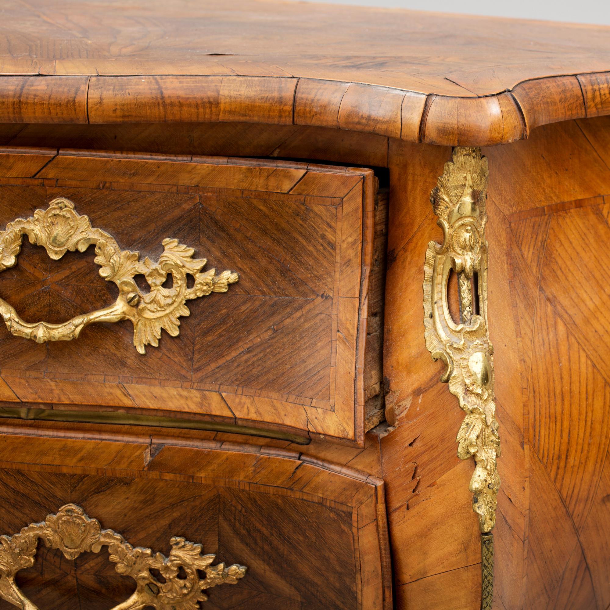 BYRÅ, rokoko, 1700-tal.