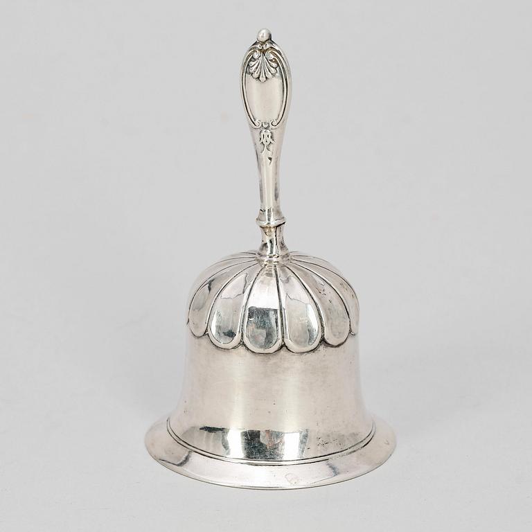 BORDSPINGLA, silver, Gustaf Folcker, Stockholm, 1841. Tot vikt ca 70g.