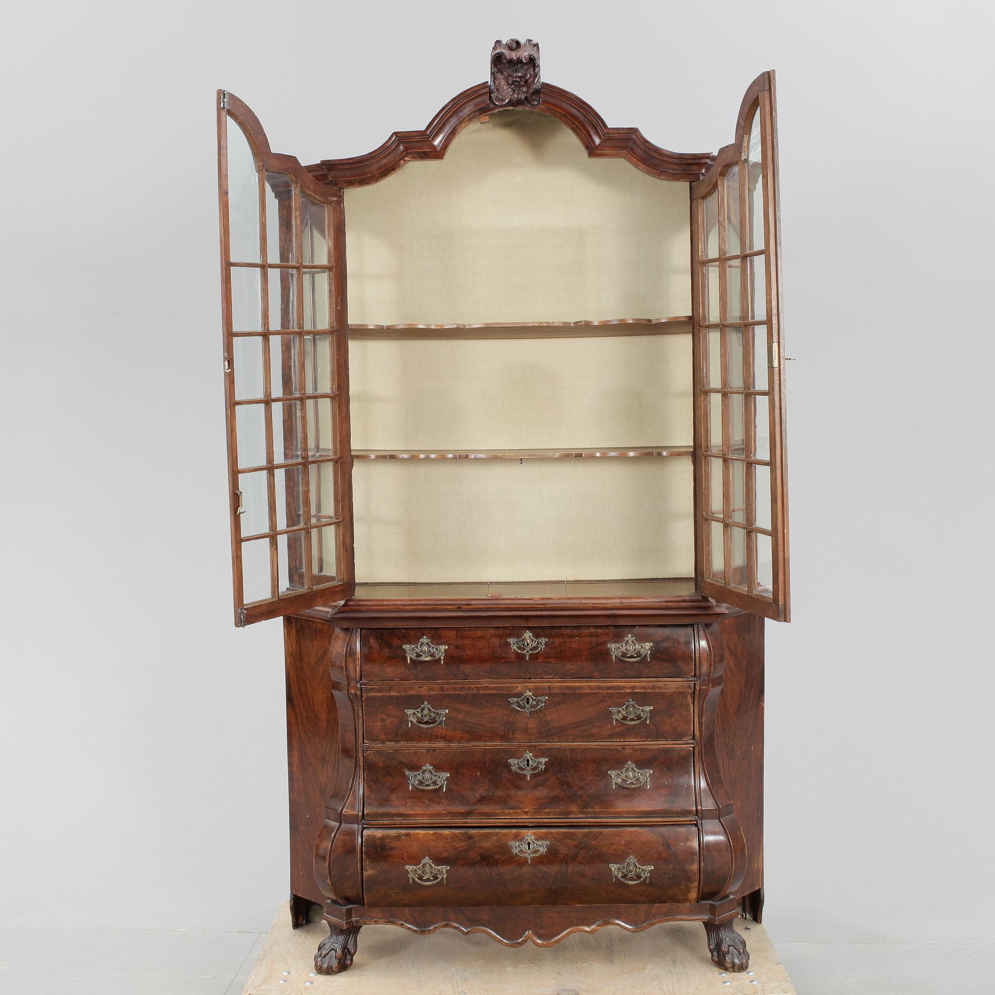 SKÅP, barockstil, 1800-talets första hälft.