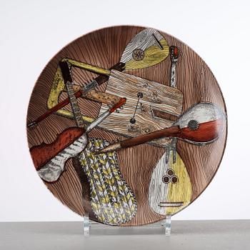 PIERO FORNASETTI, tallrikar, 6 st, "Strumenti Musicali", Milano, Italien.
