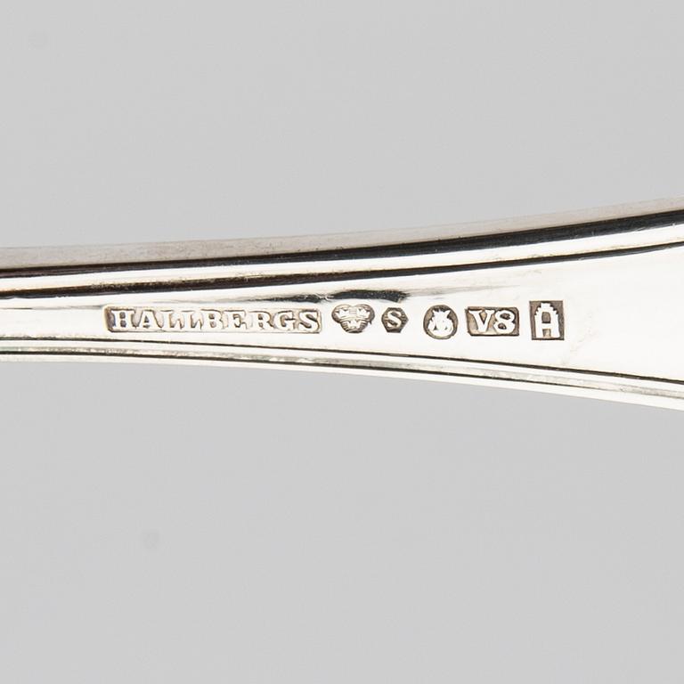 A Swedish 20th century set of 12 silver fish cutlery mark of Hallbergs Stockholm 1947.