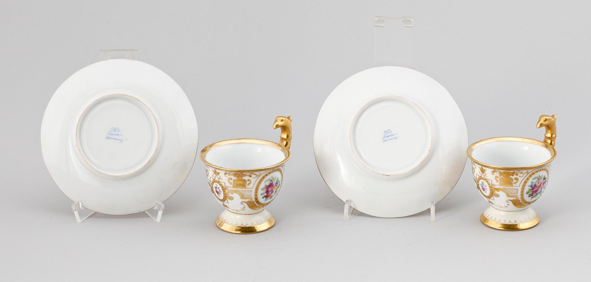 KOPPAR, ett par, porslin, empire, Dresden, Tyskland, 1800-talets mitt/senare hälft.