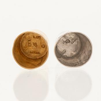 Thimbles, 2 pcs, 18K gold and likely carnelian, Lars Larsson & Co Gothenburg 1848 silver Eman Lindström Söderköping 1918.