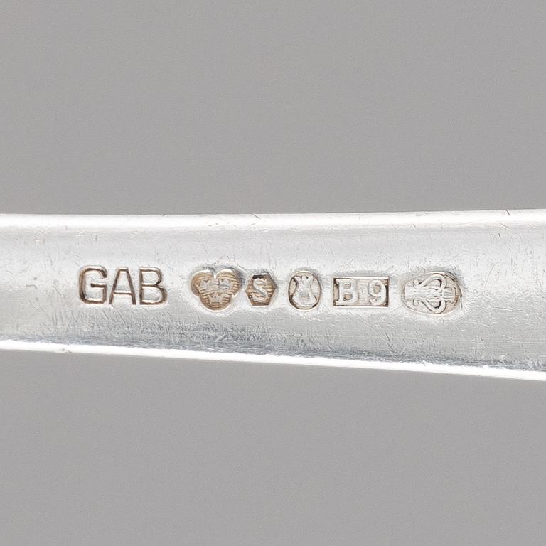 Bestickuppsättning, 108 delar, silver, modell Chippendale, bl a GAB, Stockholm 1953.