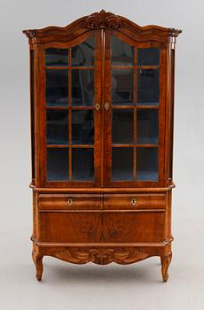 VITRINSKÅP, 1800-talets andra hälft.