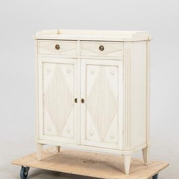 A painted Swedish cabinet early 1800s.