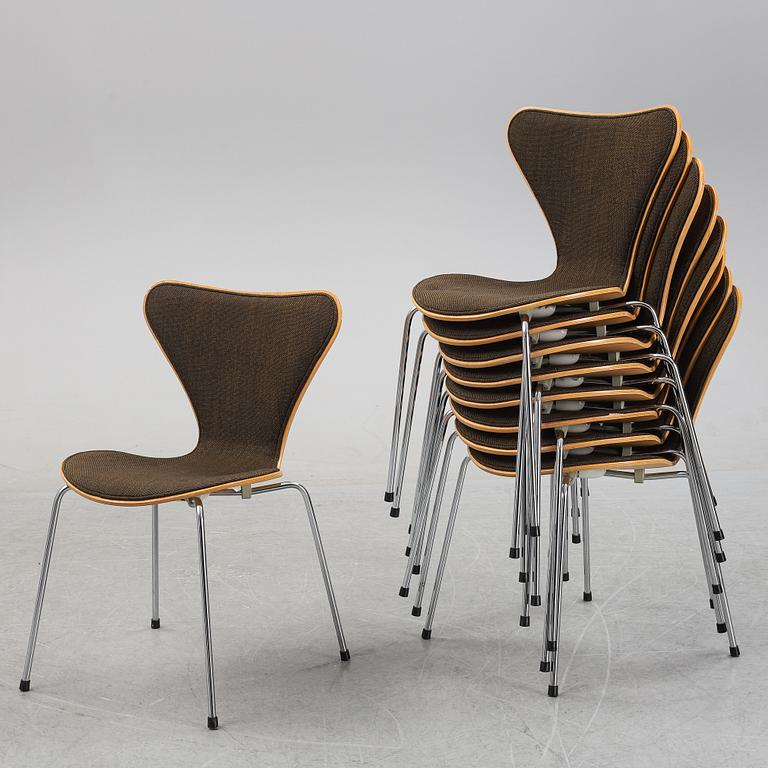 Arne Jacobsen, stolar, 9 st, "Sjuan", Fritz Hansen, Danmark, 1982.