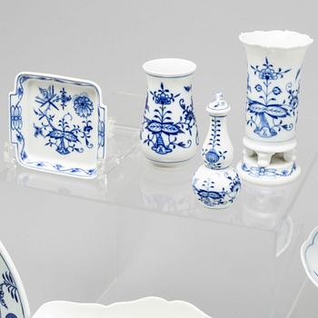 MAT- och KAFFESERVIS, 39 delar, porslin. Tyskland, Meissen, 1900-tal.