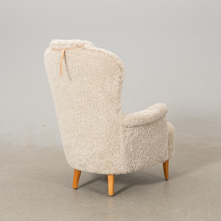 Carl Malmsten, Armchair "Farmor", second half of the 20th century.