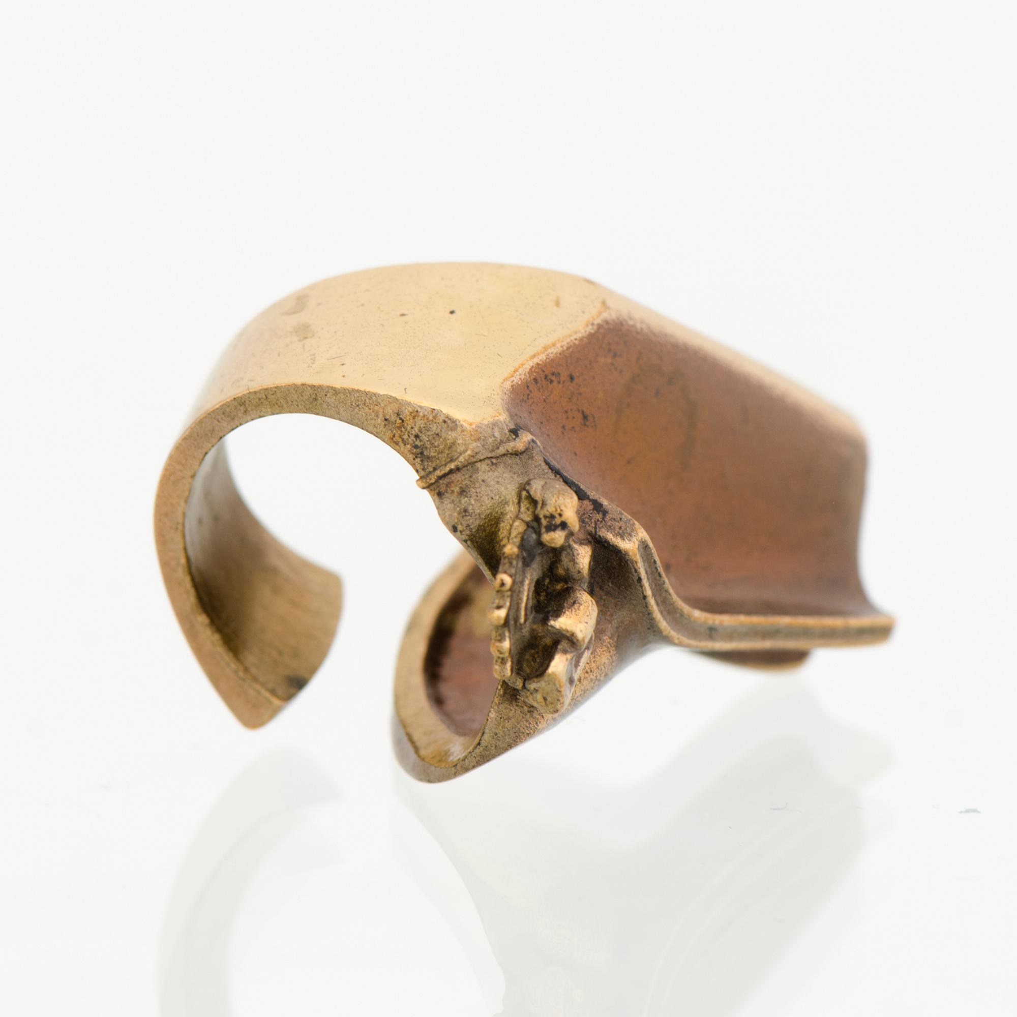 BJÖRN WECKSTRÖM, RIIPUS, RANNEKORU ja SORMUS, tulipronssia. Lapponia 1970-luku.