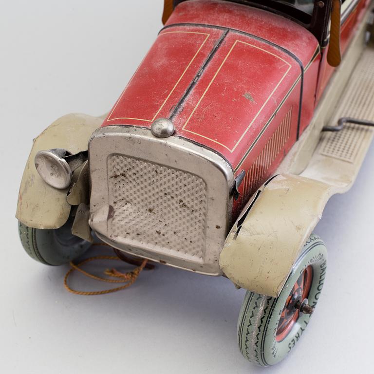 A tinplate limousine by Karl Bub, Germany 1930s.